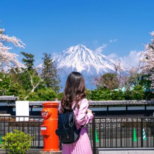 ¿Es Seguro Viajar Solo o Sola a Japón?